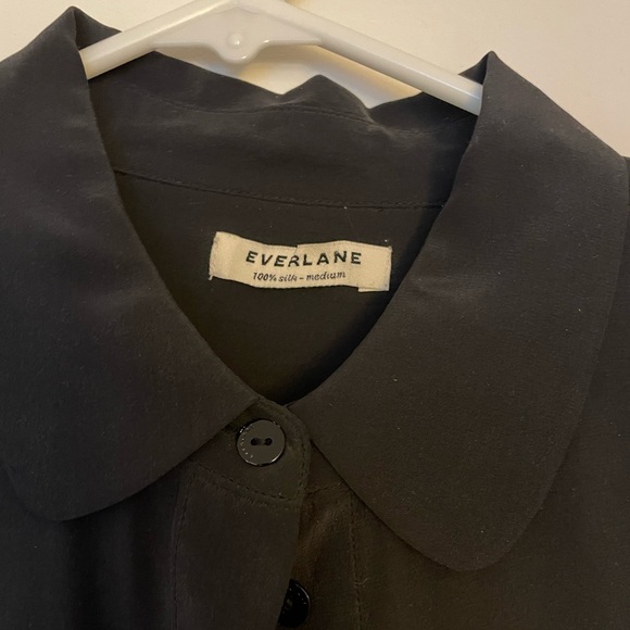 Everlane Women’s Silk Round Collar Shirt in Black - Picture 3 of 5